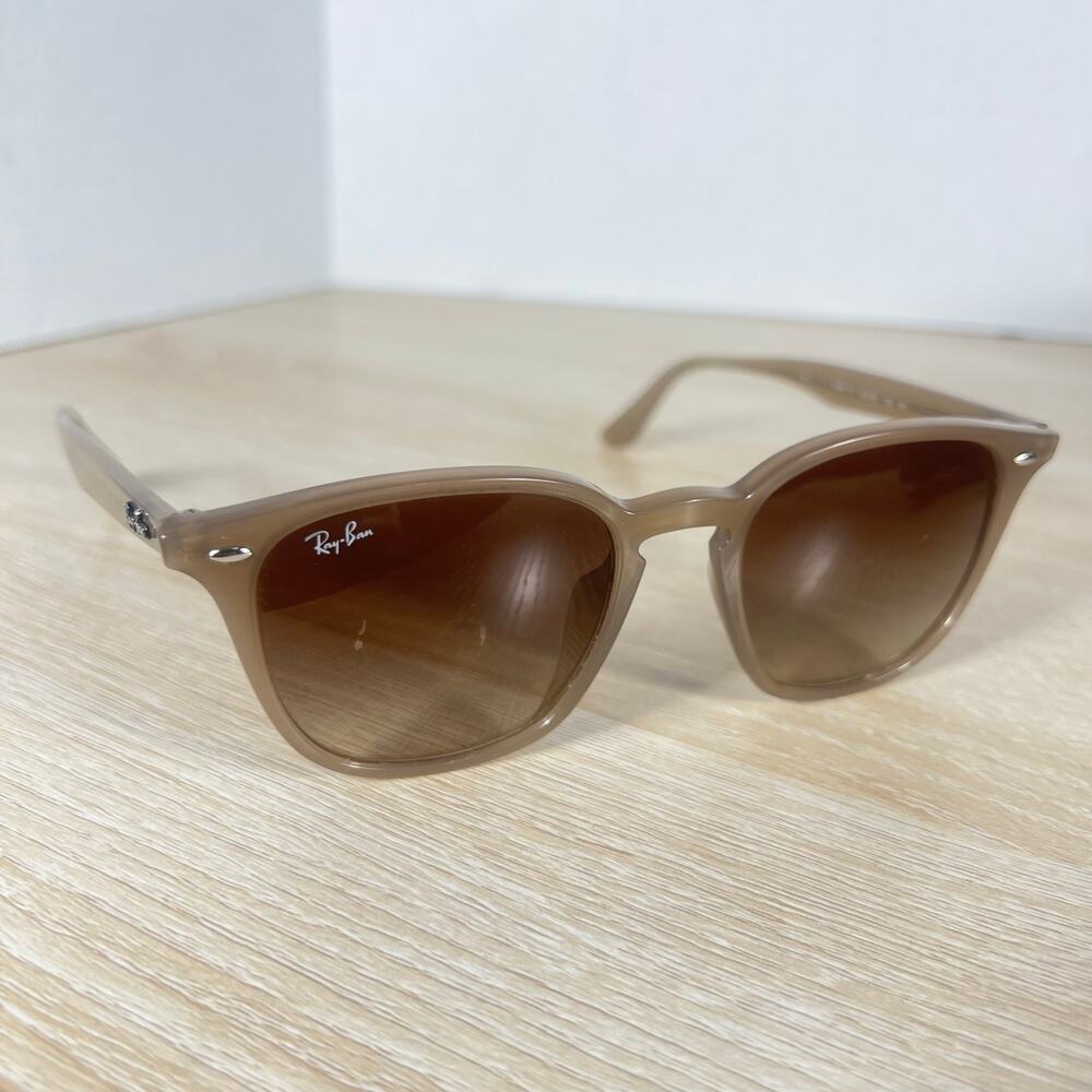 Ray-Ban RB4305 6166/13 Phantos Polished Beige Sunglasses READ 52-20-150